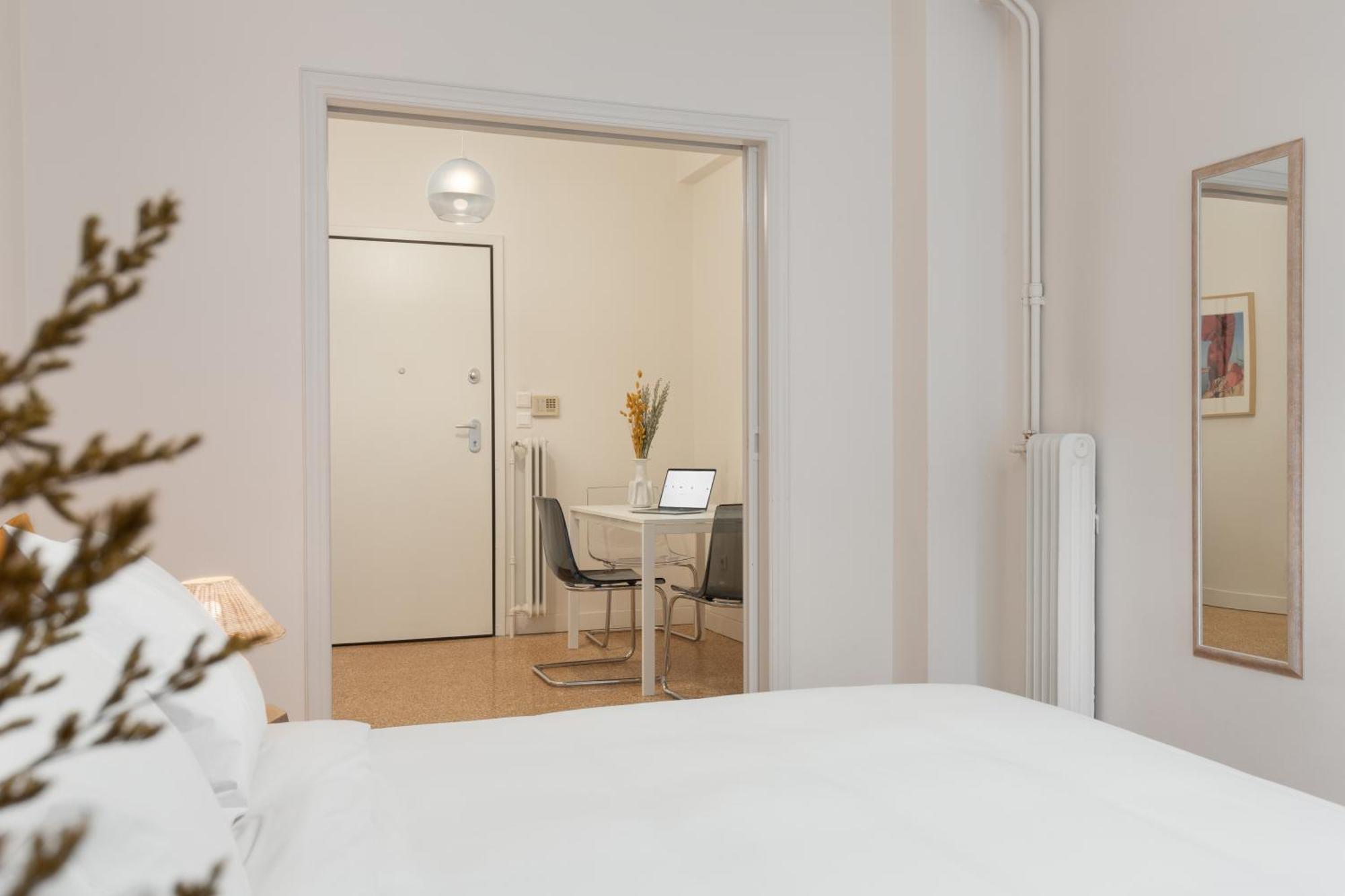 Peaceful Apartment In Neapoli, Exarcheia Aten Exteriör bild